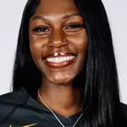 Tia Phinezy